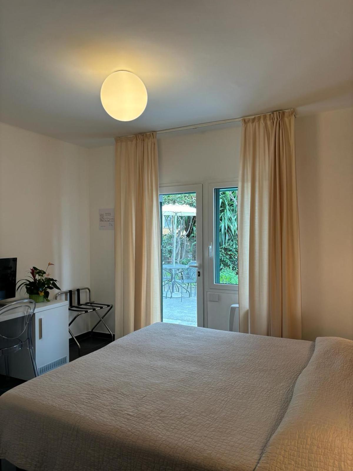 Hotel Delle Rose San Bartolomeo Al Mare Eksteriør bilde