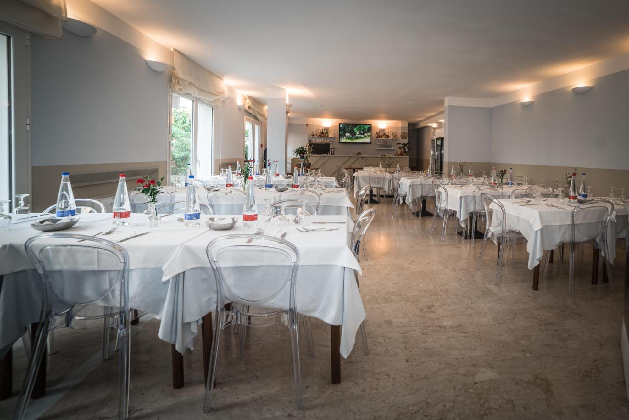 Hotel Delle Rose San Bartolomeo Al Mare Eksteriør bilde